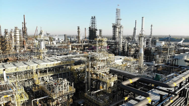 La refinería de Campana fue premiada como la mejor del año de Latinoamérica